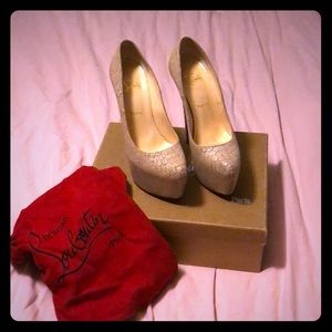 Daffodils 160 Christian Louboutin